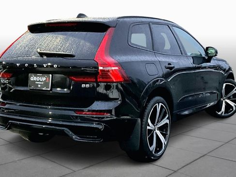 Used 2023 Volvo XC60 B5 Ultimate w/ Climate Package image 12