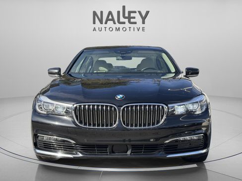 Used 2018 BMW 740i image 7