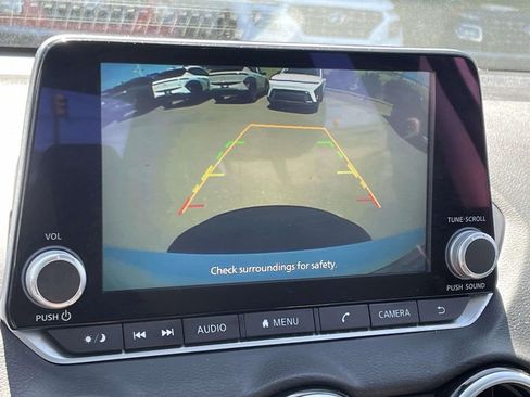Used 2025 Nissan Sentra SV FWD image 25