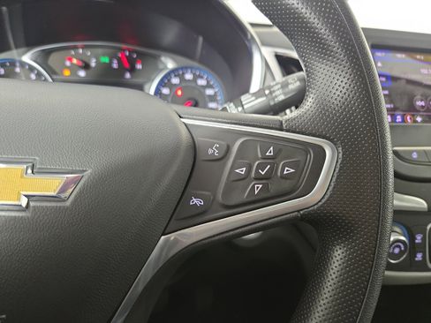 Used 2022 Chevrolet Equinox LS w/ LS Convenience Package image 16