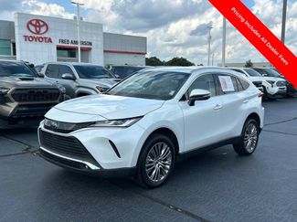 Used 2023 Toyota Venza Limited AWD/4WD video 1