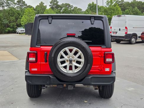 Used 2023 Jeep Wrangler Unlimited Sport AWD/4WD image 6