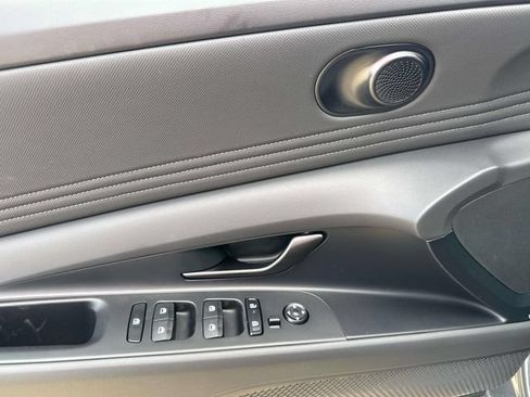 New 2026 Hyundai Elantra SEL FWD image 24