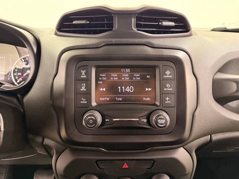 Used 2019 Jeep Renegade Sport w/ Sport Appearance Group AWD/4WD image 22