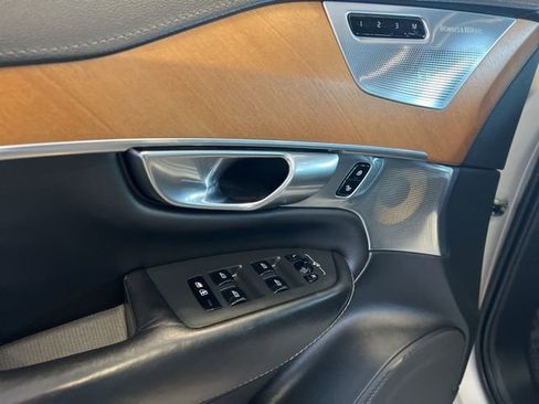 Used 2020 Volvo XC90 T6 Inscription image 39