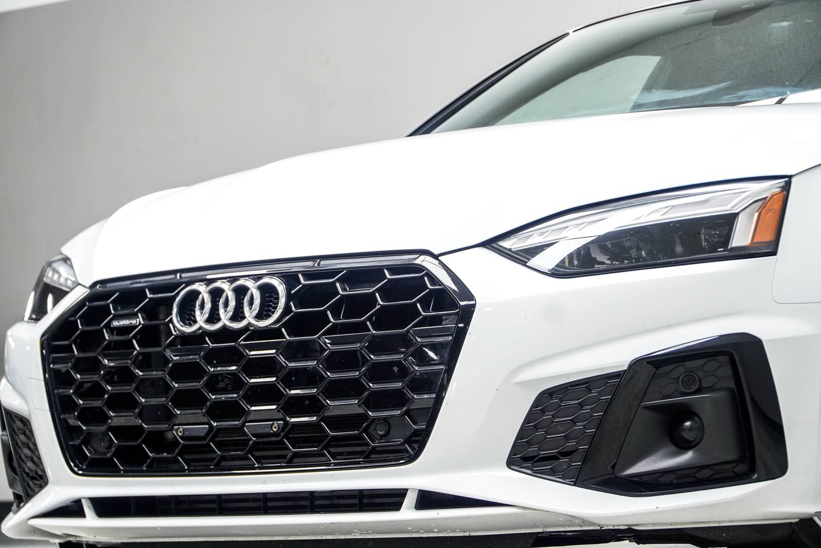 Used 2025 Audi A5 2.0T Premium AWD/4WD image 2