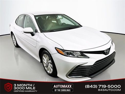 Used 2023 Toyota Camry LE image 1