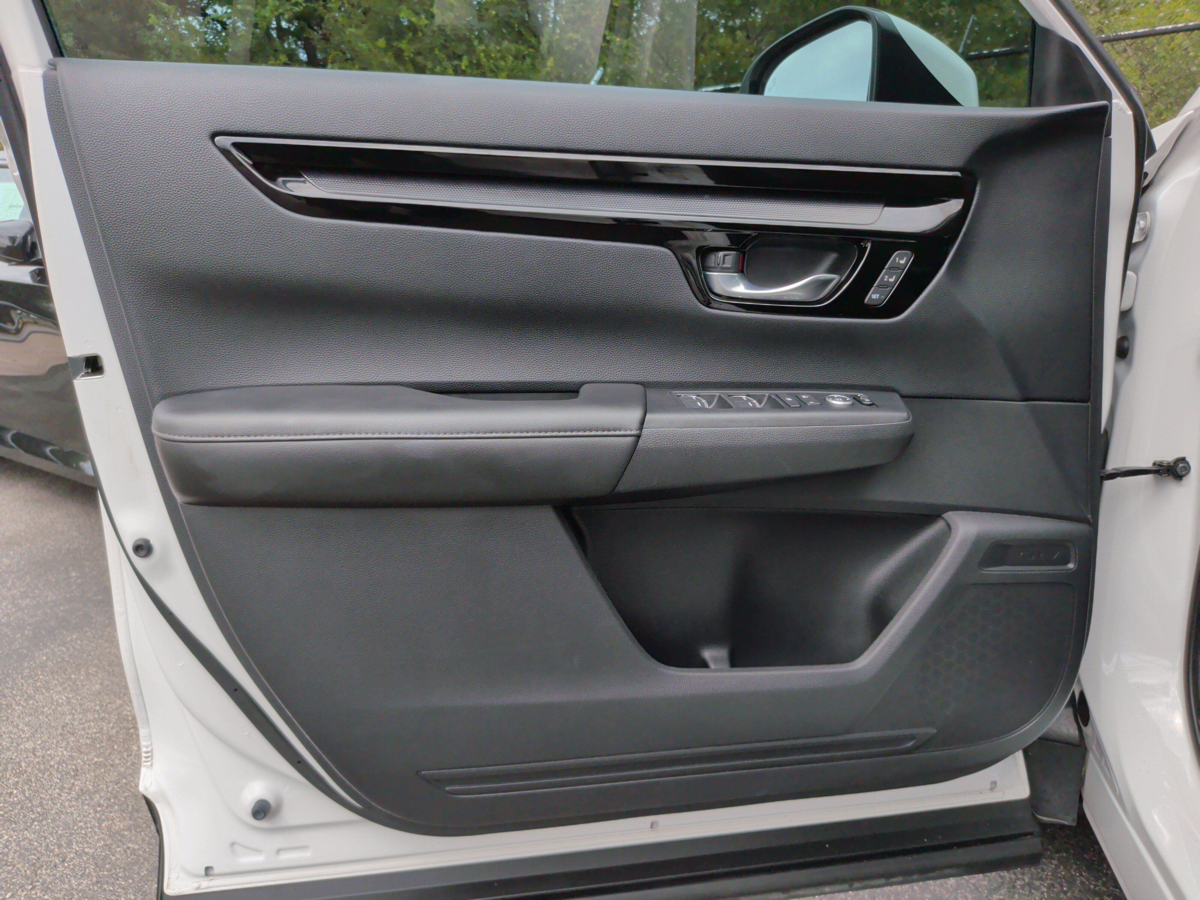 Used 2024 Honda CR-V EX-L image 26