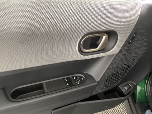 Certified 2025 MINI Cooper S image 11