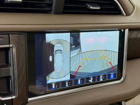 Used 2023 GMC Yukon Denali image 17