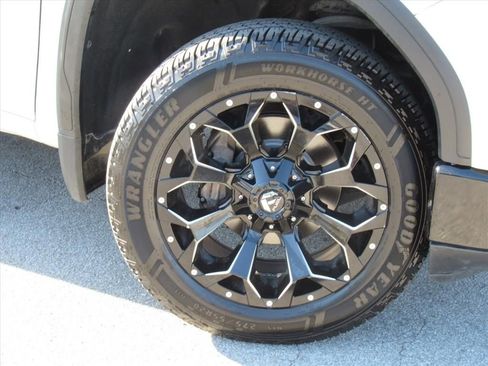 Used 2019 GMC Sierra 1500 4x4 Double Cab image 8