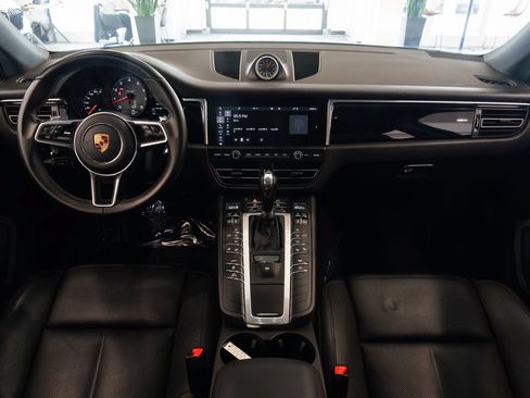 Used 2020 Porsche Macan S AWD/4WD image 9