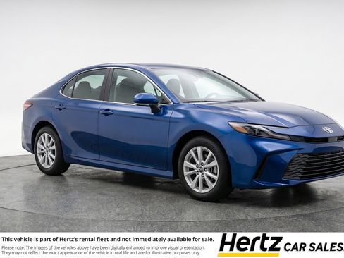 Used 2025 Toyota Camry LE FWD image 1