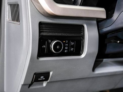 Used 2023 Ford F250 XLT w/ FX4 Off-Road Package AWD/4WD image 27