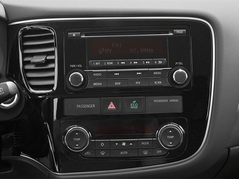 Used 2014 Mitsubishi Outlander GT AWD/4WD image 8