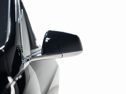 Used 2021 Tesla Model X Performance image 9