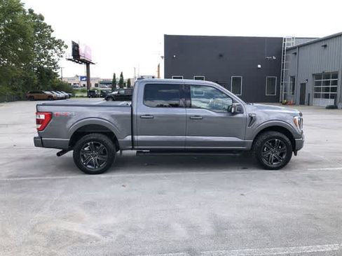 Used 2021 Ford F150 Lariat w/ Equipment Group 502A High AWD/4WD image 7