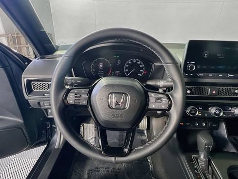 Used 2025 Honda Civic Sport image 16
