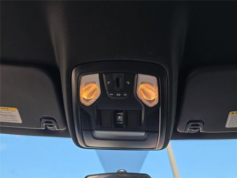 Used 2024 RAM 1500 Tradesman AWD/4WD image 25