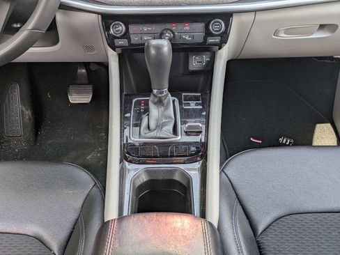 Used 2024 Jeep Compass Latitude AWD/4WD image 18