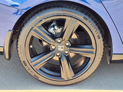 Used 2025 Honda Accord Sport image 27