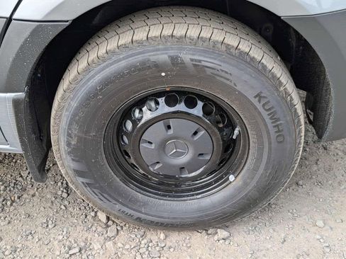 New 2025 Mercedes-Benz Sprinter 2500 image 9