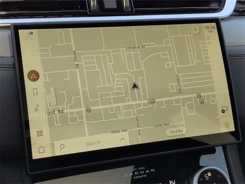 Used 2024 Jaguar F-PACE SVR image 29