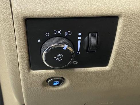 Used 2021 Jeep Grand Cherokee Limited w/ Luxury Group II image 26