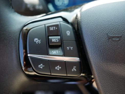 Certified 2024 Ford Escape Platinum AWD/4WD image 28