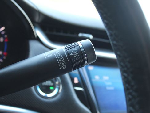 Used 2014 Cadillac XTS Luxury image 32