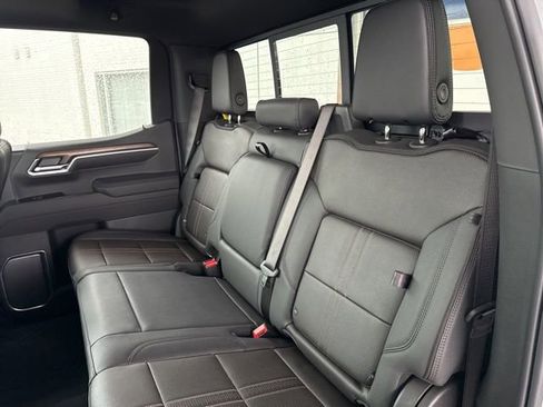New 2026 Chevrolet Silverado 1500 High Country w/ Z71 Off-Road Package AWD/4WD image 31