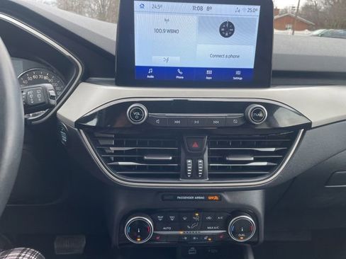 Used 2022 Ford Escape SE w/ Convenience Package image 24