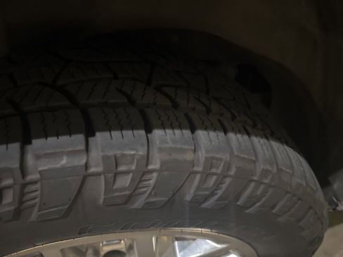 Used 2019 GMC Yukon SLT w/ Open Road Package image 17