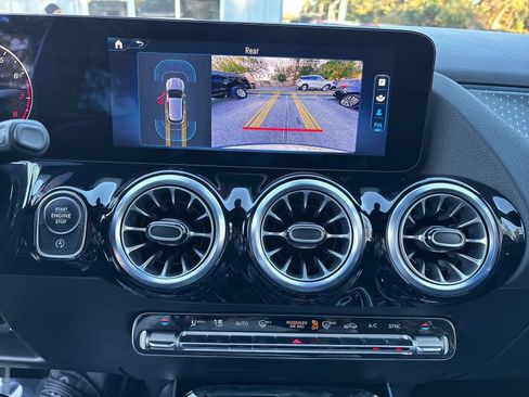 Used 2025 Mercedes-Benz GLA 250 image 19