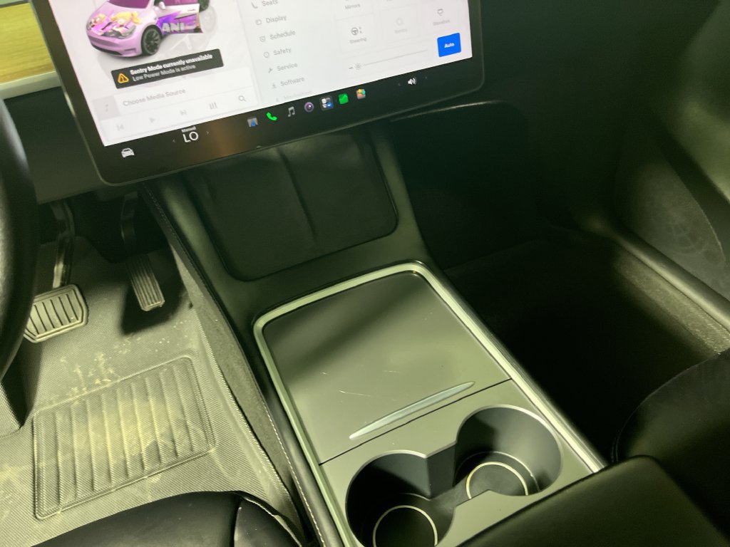 Used 2024 Tesla Model Y Long Range AWD/4WD image 21