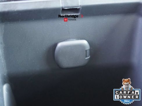 Used 2025 Toyota Camry XLE FWD image 37