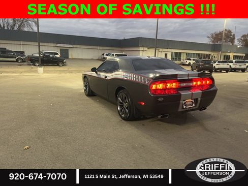 Used 2014 Dodge Challenger SRT8 image 15
