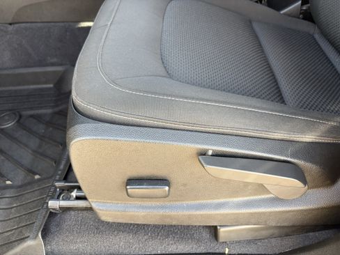 Used 2019 Chevrolet Colorado LT RWD image 20