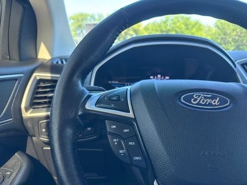 Used 2021 Ford Edge SEL FWD image 11
