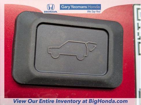 Used 2025 Toyota RAV4 Limited w/ Advanced Technology Package image 20