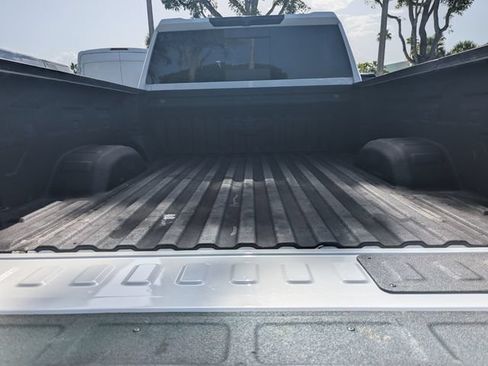 Used 2022 Chevrolet Silverado 2500 LTZ w/ LTZ Plus Package AWD/4WD image 31