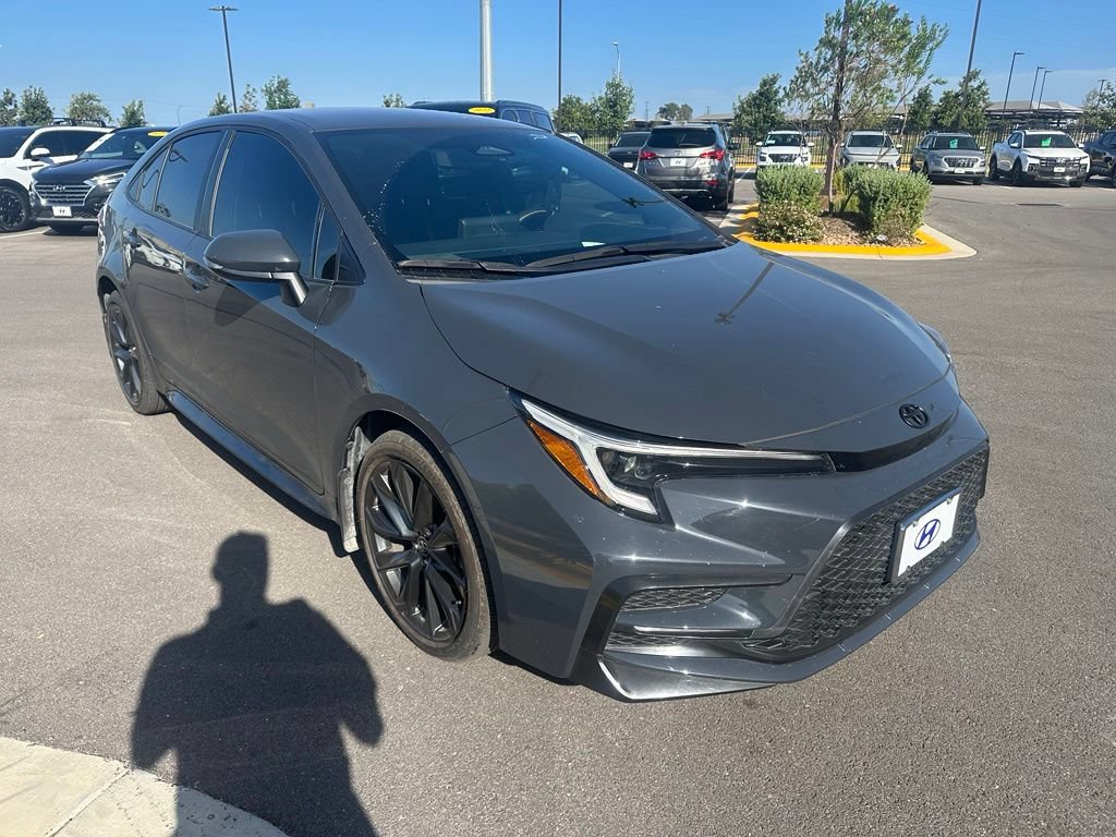 Used 2024 Toyota Corolla SE FWD image 2