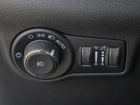 New 2026 Jeep Compass Latitude image 26