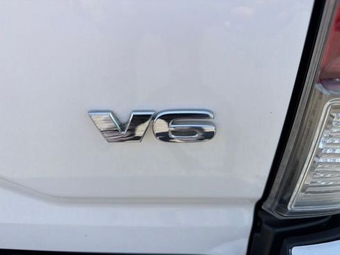 Used 2017 Toyota Tacoma Limited w/ Tow Package AWD/4WD image 20