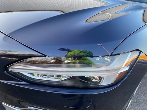 Used 2017 Volvo S90 T6 Inscription w/ Vision Package image 11