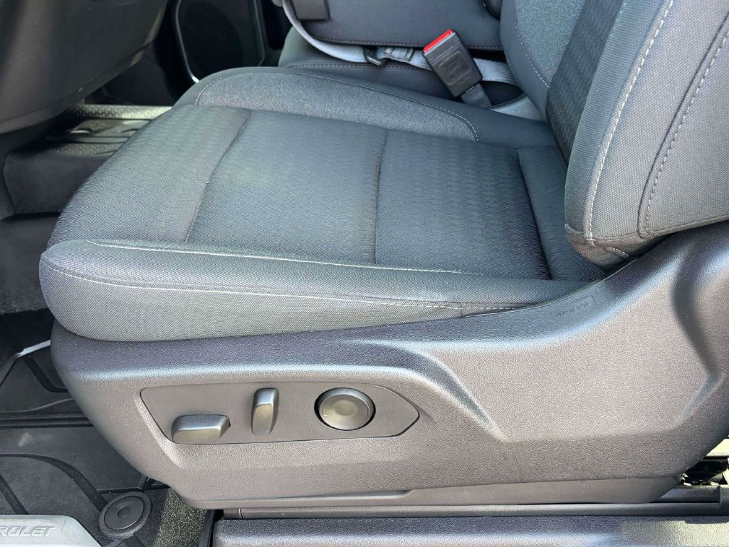 Used 2024 Chevrolet Silverado 1500 RST w/ Protection Package AWD/4WD image 4