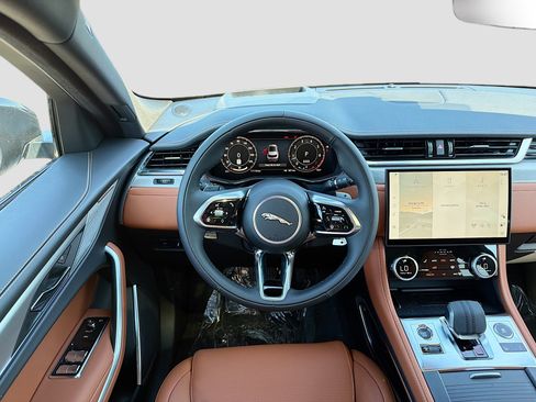 New 2026 Jaguar F-PACE R-Dynamic S image 18