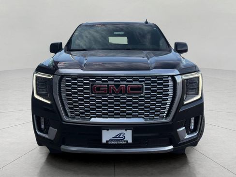 Used 2023 GMC Yukon Denali w/ Denali Reserve Package AWD/4WD image 4