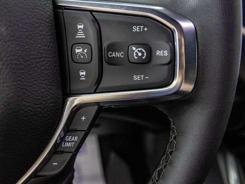 New 2026 RAM 3500 Laramie AWD/4WD image 31