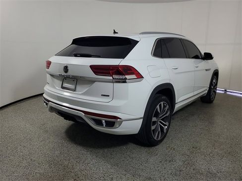 Used 2022 Volkswagen Atlas Cross Sport SEL R-Line image 4